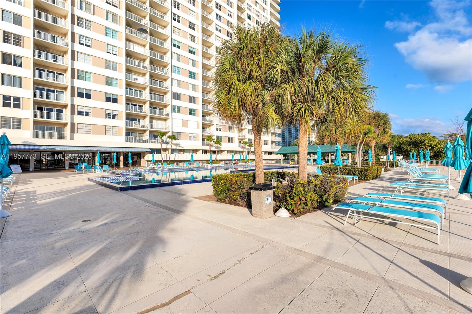 ARLEN HOUSE CONDO - Residential