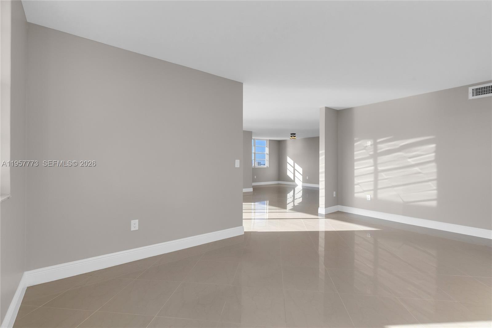 ARLEN HOUSE CONDO - Residential