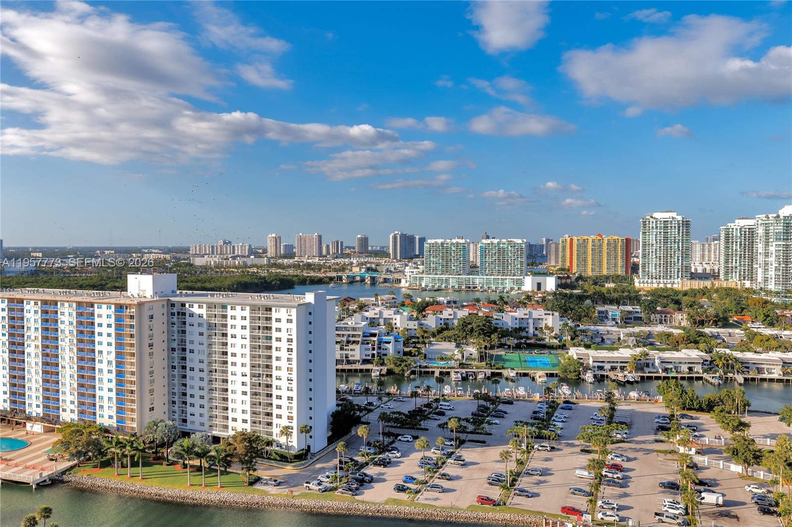 ARLEN HOUSE CONDO - Residential