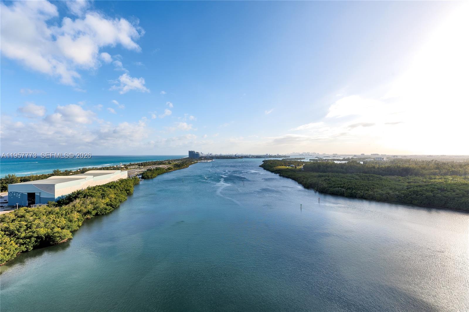 ARLEN HOUSE CONDO - Residential