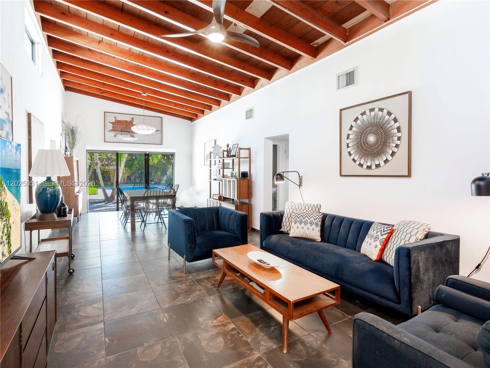 LAKE RIDGE - Residential