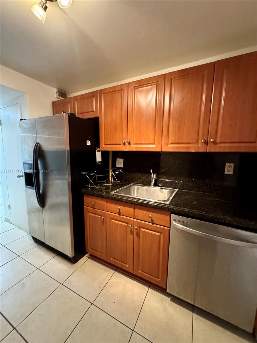 KENNEDY HOUSE CONDO - Residential Lease