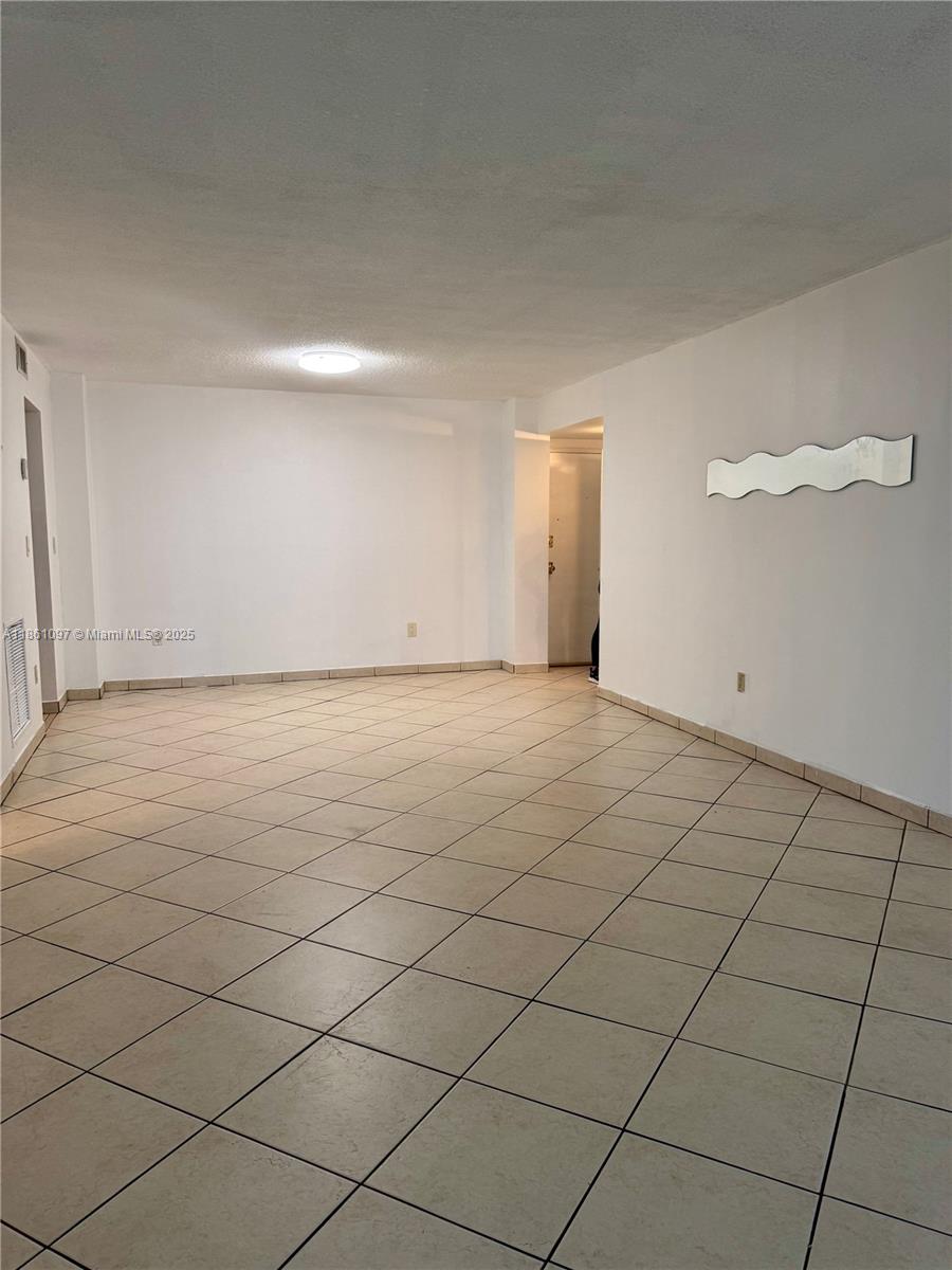 KENNEDY HOUSE CONDO - Residential Lease