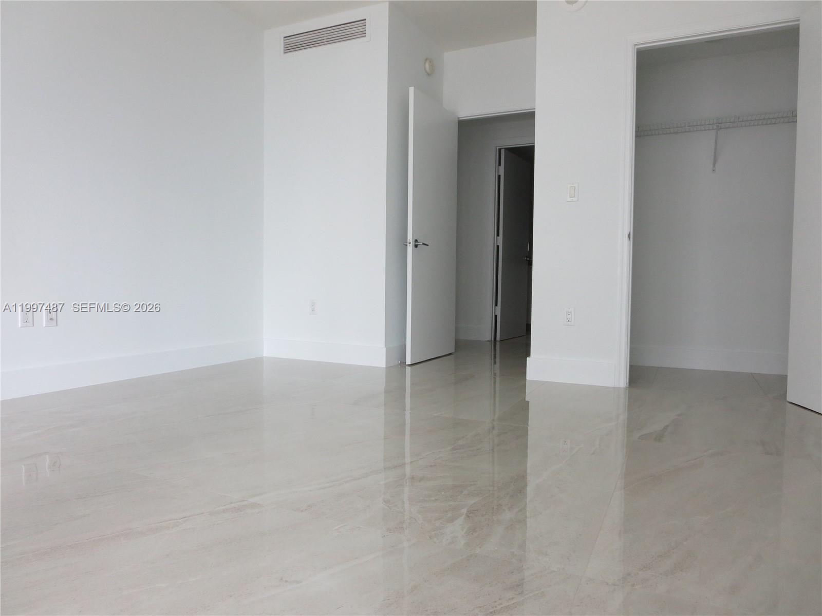 500 BRICKELL EAST CONDO - Residential Lease
