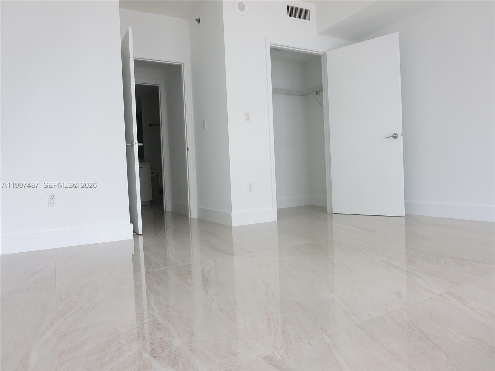 500 BRICKELL EAST CONDO - Residential Lease