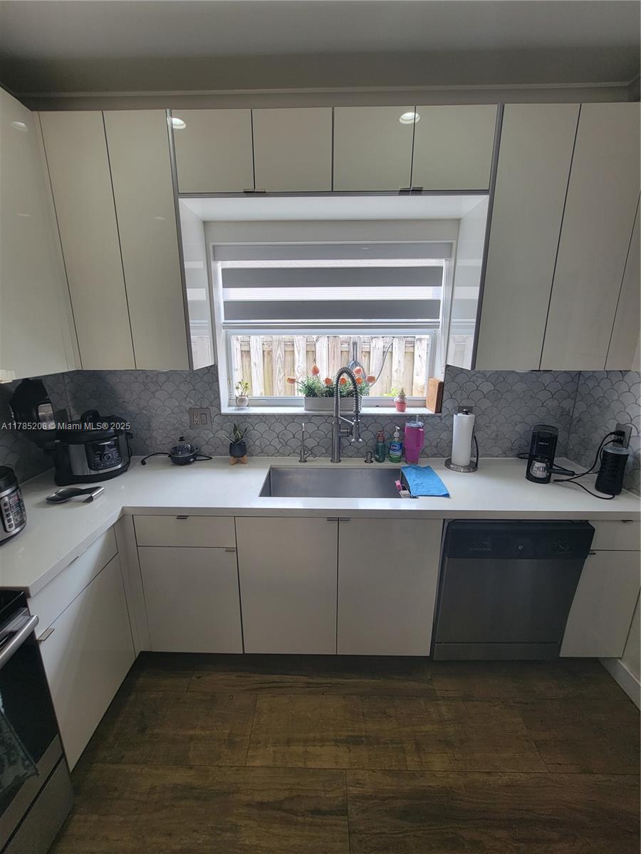 ATLANTIS AT OASIS - Residential