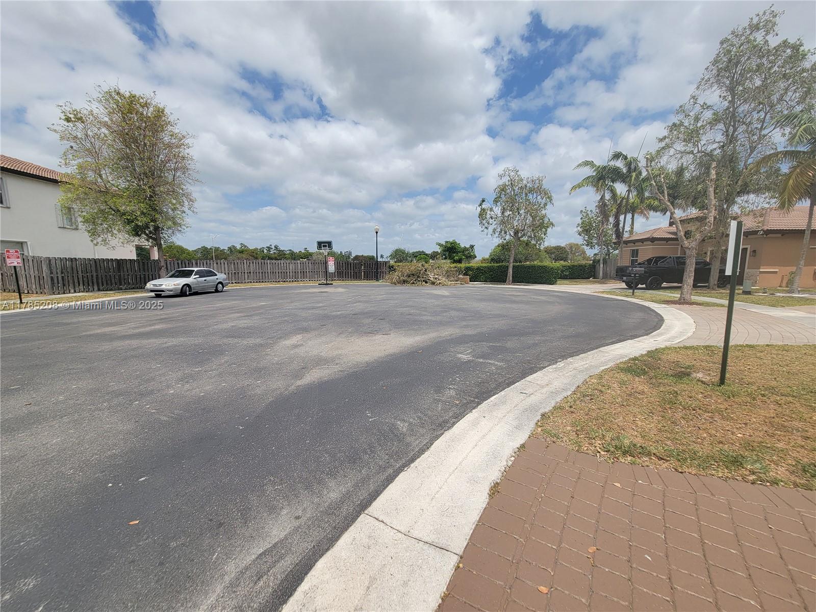 ATLANTIS AT OASIS - Residential