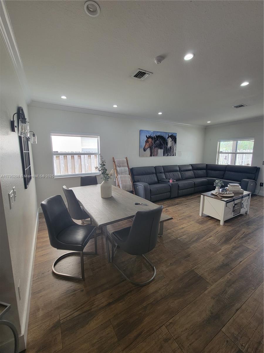 ATLANTIS AT OASIS - Residential