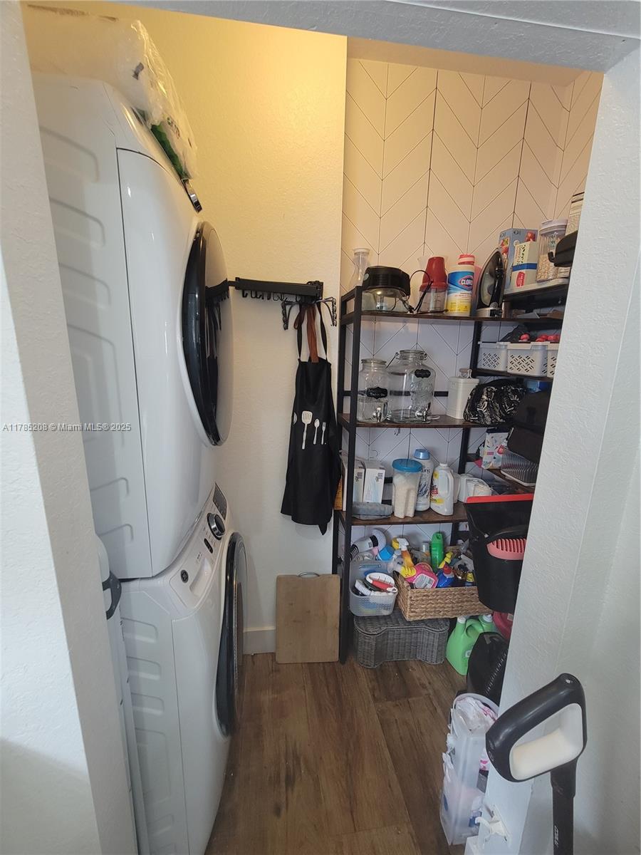 ATLANTIS AT OASIS - Residential