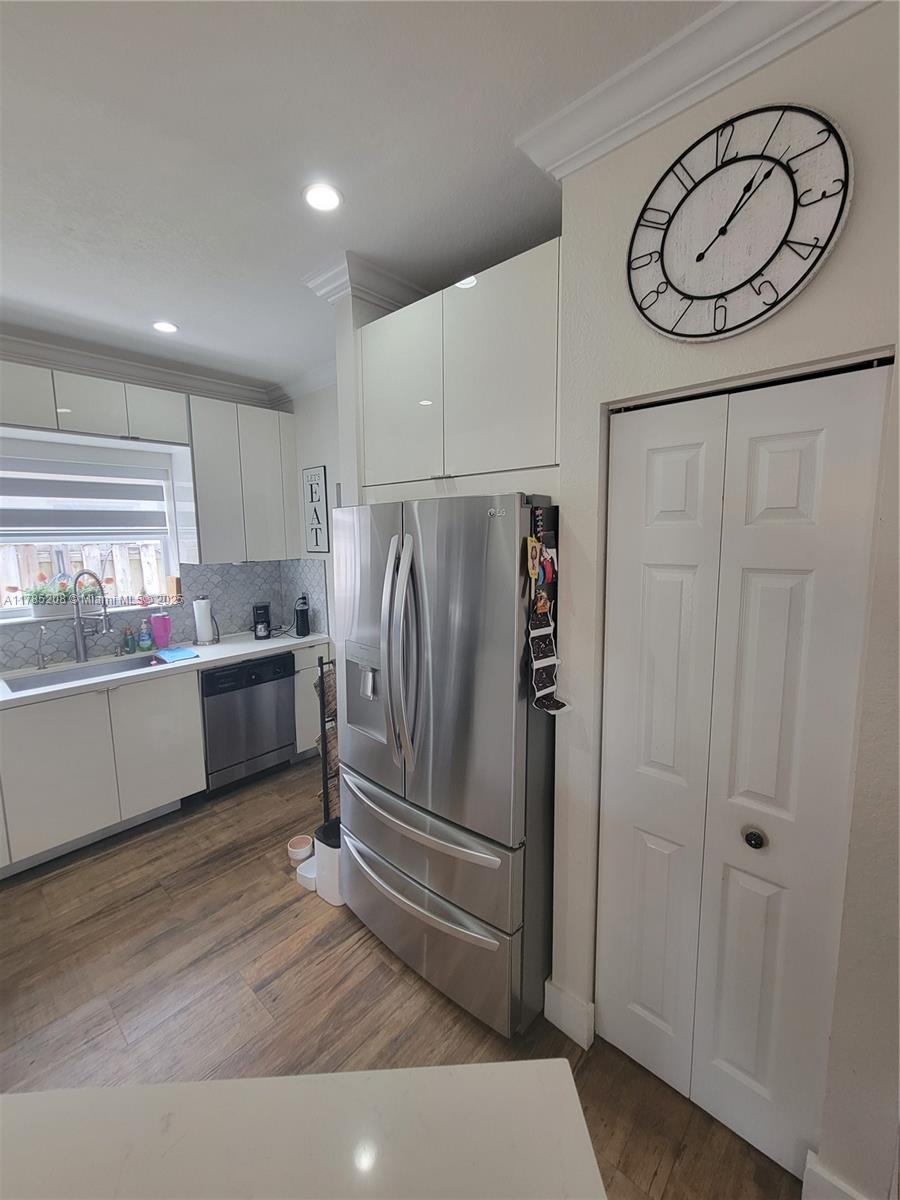 ATLANTIS AT OASIS - Residential