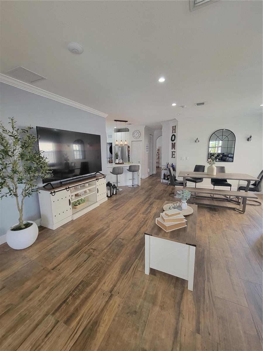 ATLANTIS AT OASIS - Residential