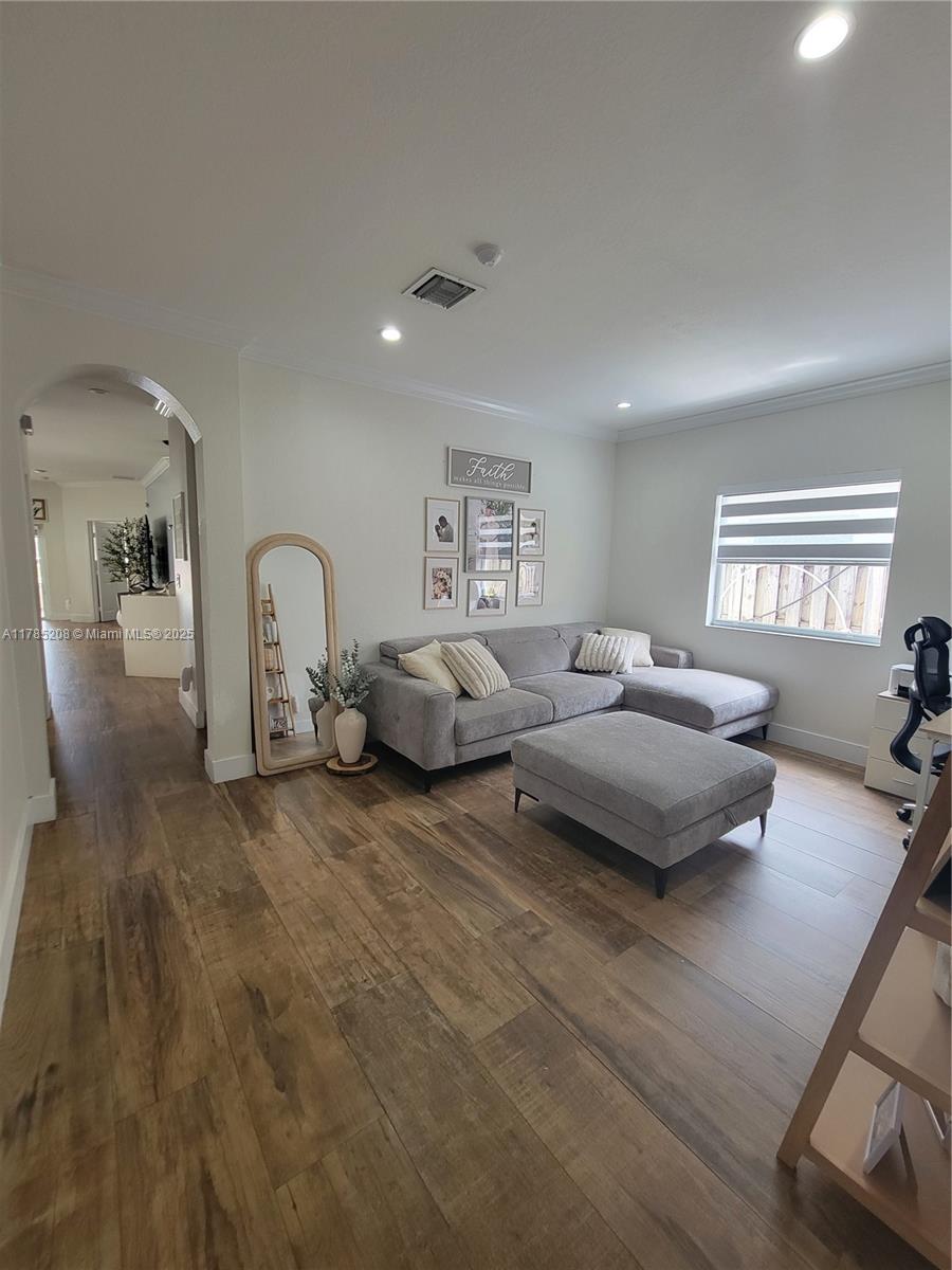 ATLANTIS AT OASIS - Residential