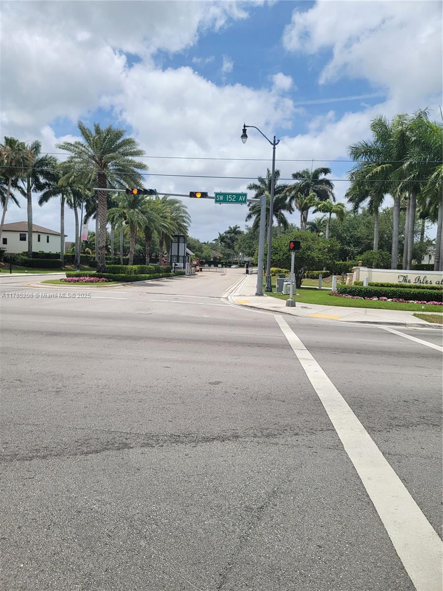 ATLANTIS AT OASIS - Residential