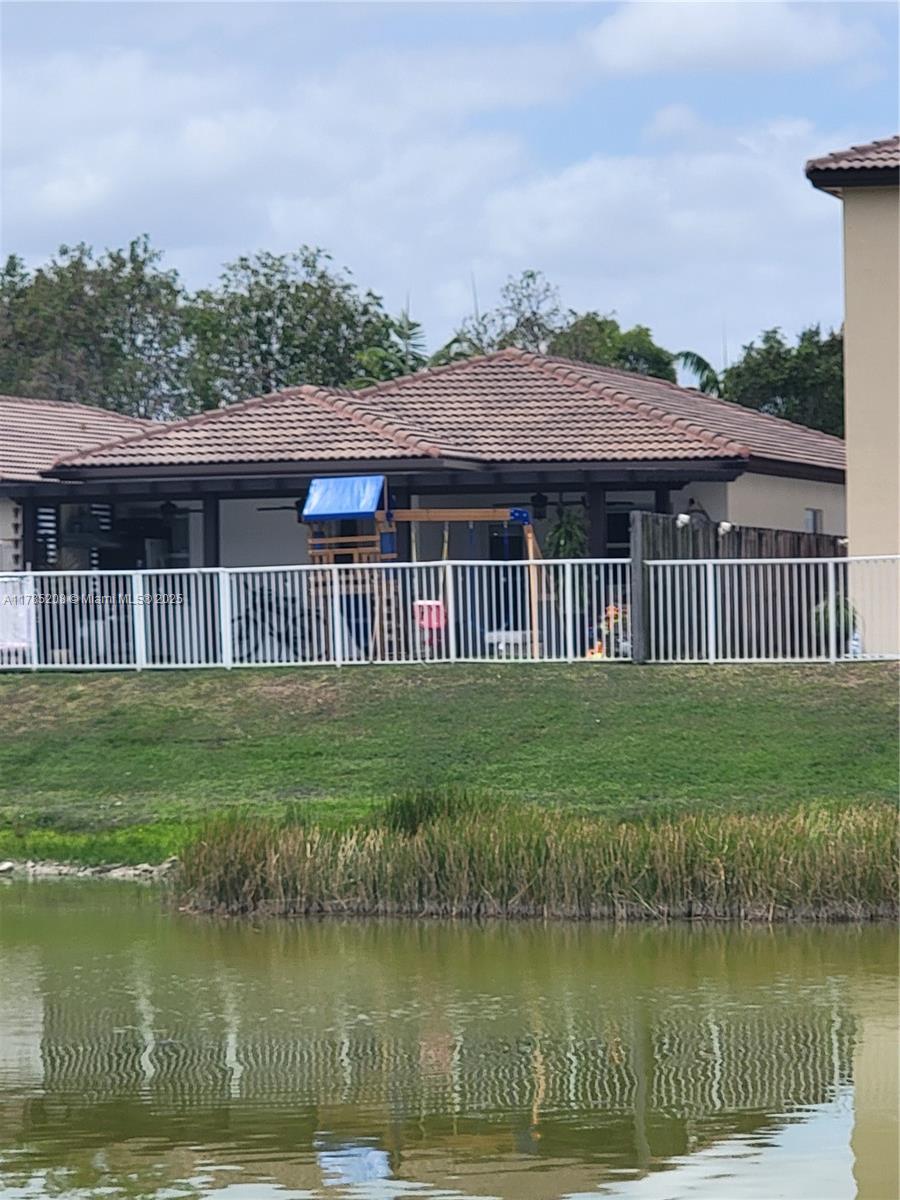 ATLANTIS AT OASIS - Residential