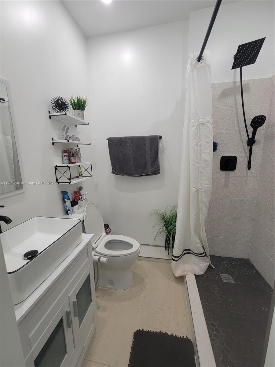 ATLANTIS AT OASIS - Residential