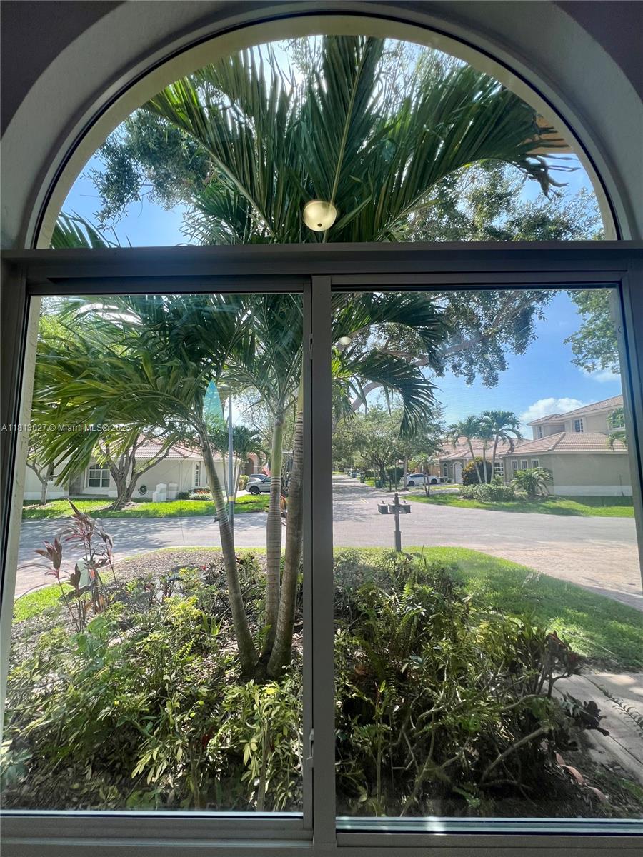 KARENERO FALLS - Residential Lease