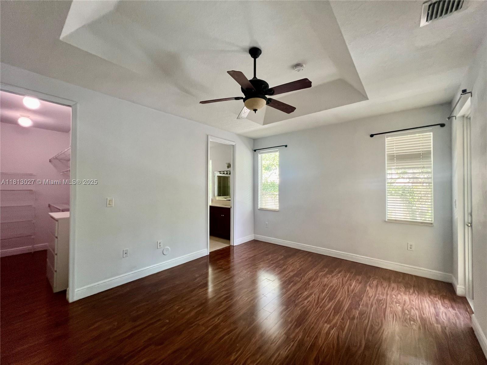 KARENERO FALLS - Residential Lease