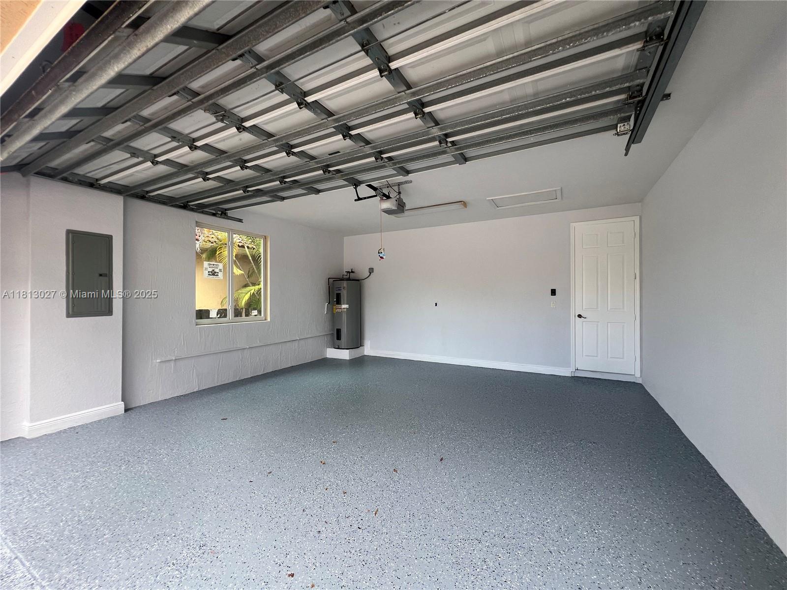 KARENERO FALLS - Residential Lease