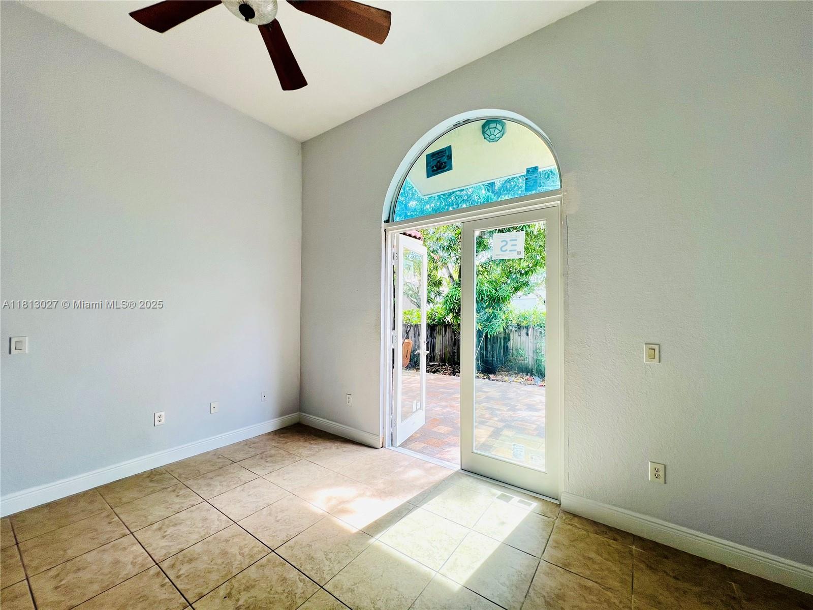 KARENERO FALLS - Residential Lease