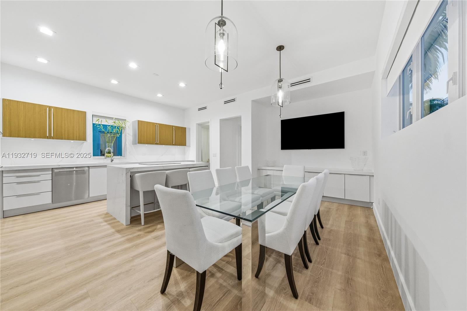 AQUA AT ALLISON ISLAND - Residential