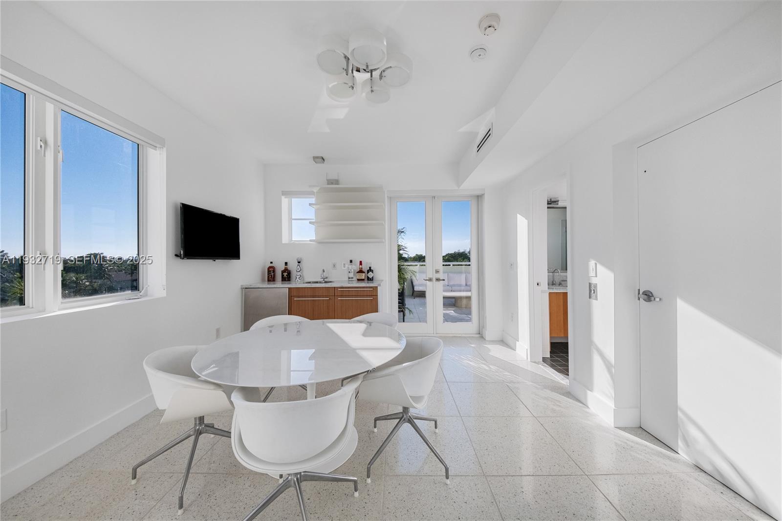 AQUA AT ALLISON ISLAND - Residential