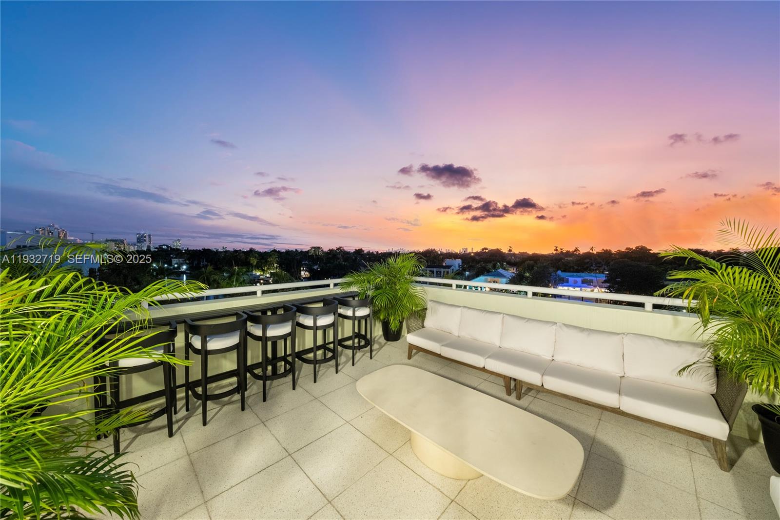 AQUA AT ALLISON ISLAND - Residential