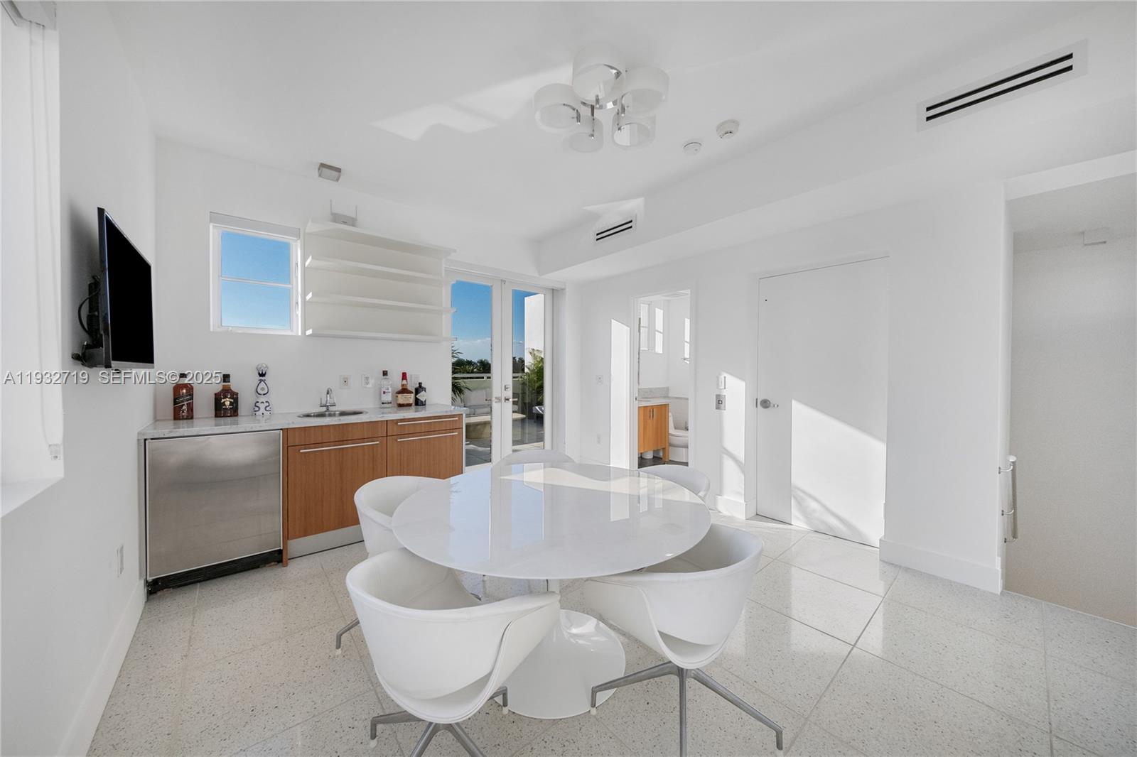 AQUA AT ALLISON ISLAND - Residential