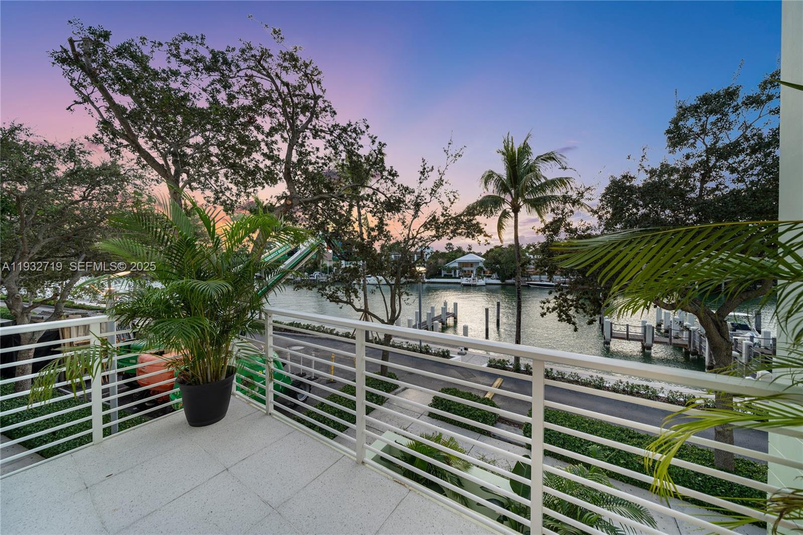 AQUA AT ALLISON ISLAND - Residential