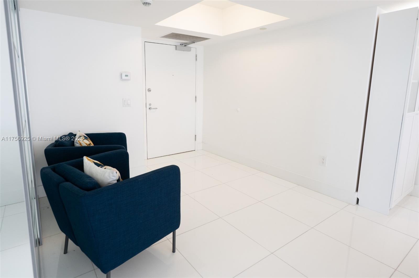 16445 Collins Ave 728
