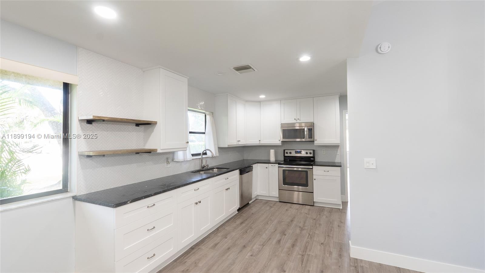 RAINBERRY BAY SEC 7 - Residential