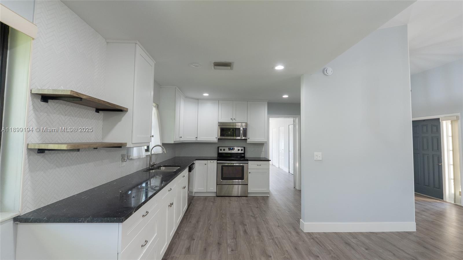 RAINBERRY BAY SEC 7 - Residential