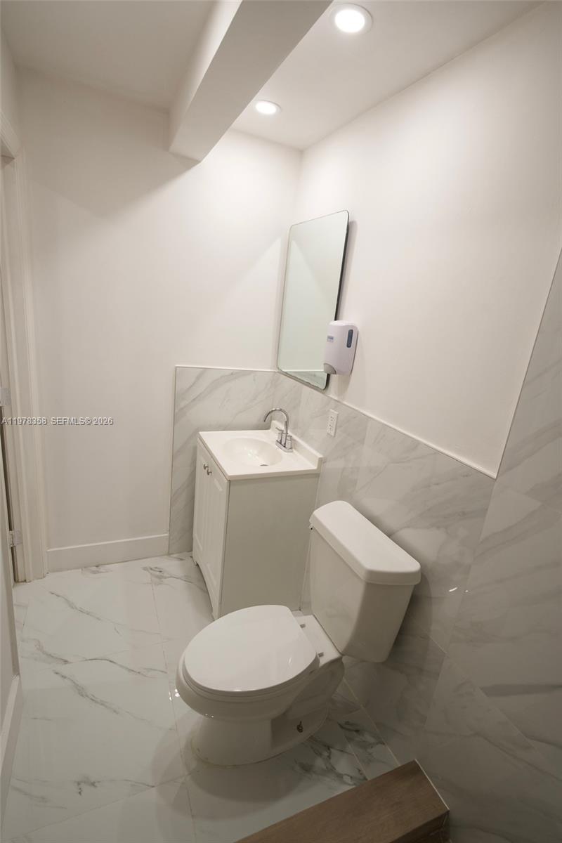 LEE MANOR 5TH ADDN - Residential