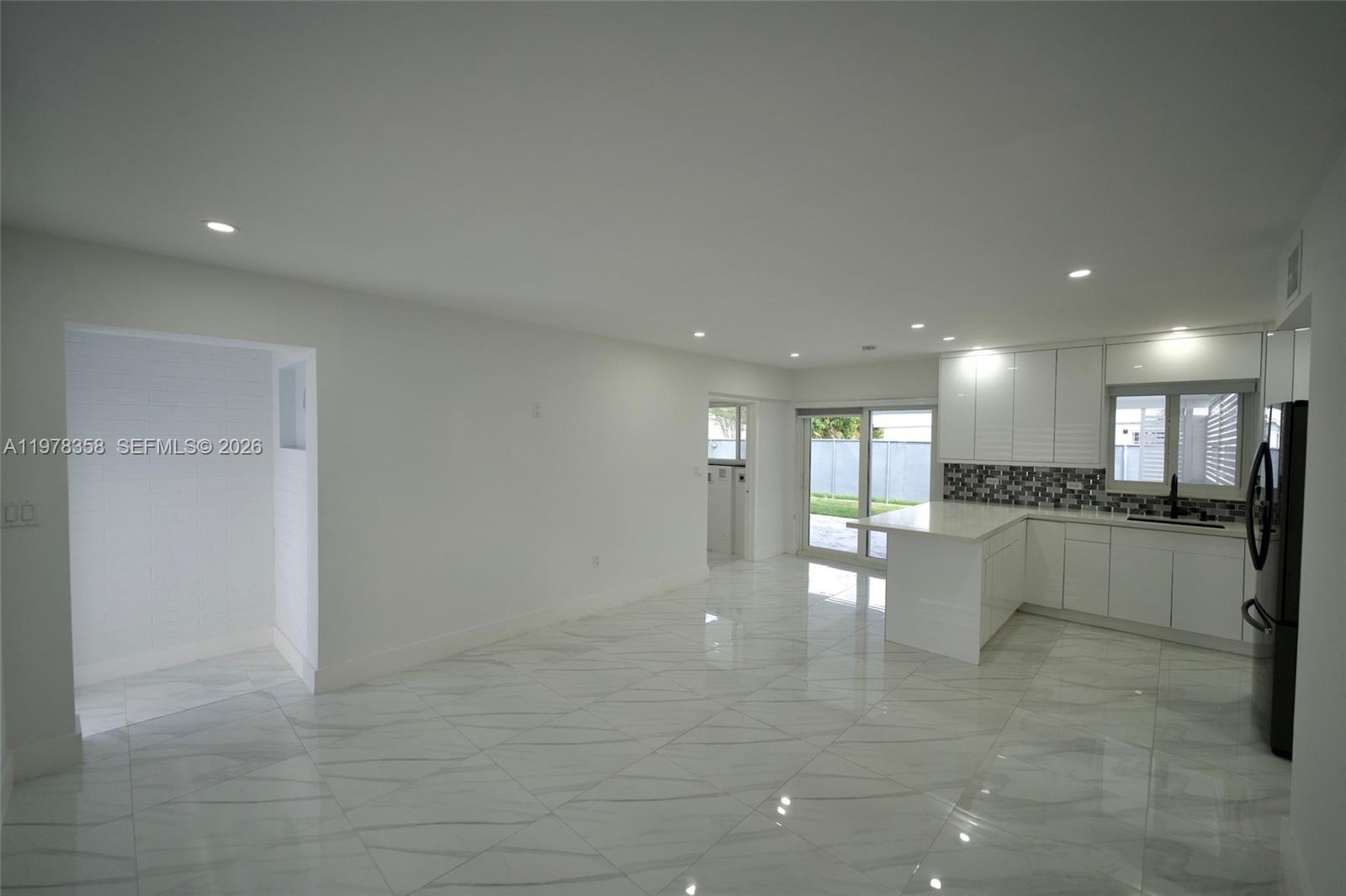 LEE MANOR 5TH ADDN - Residential