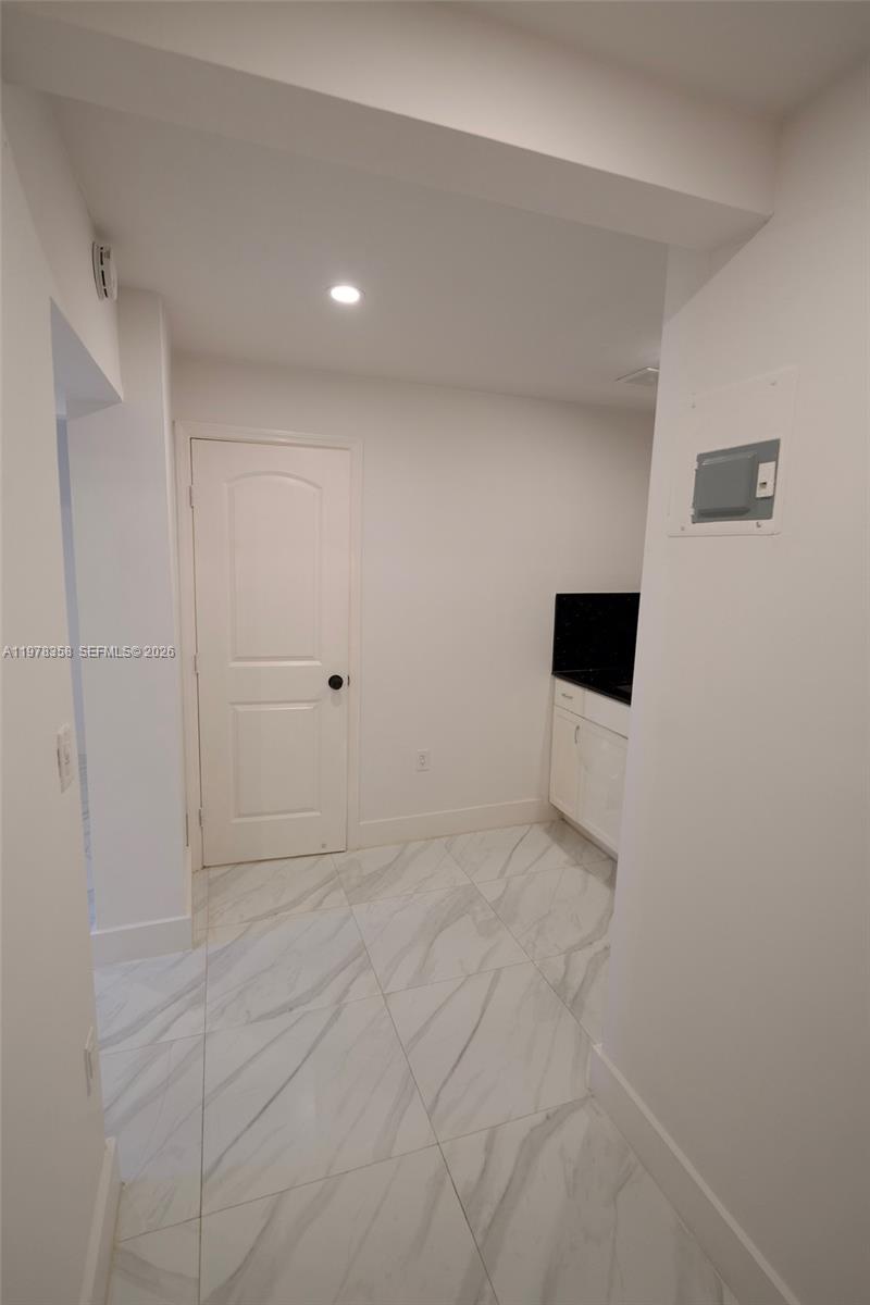 LEE MANOR 5TH ADDN - Residential