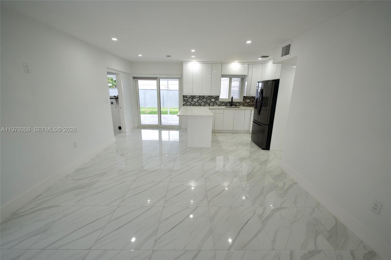 LEE MANOR 5TH ADDN - Residential