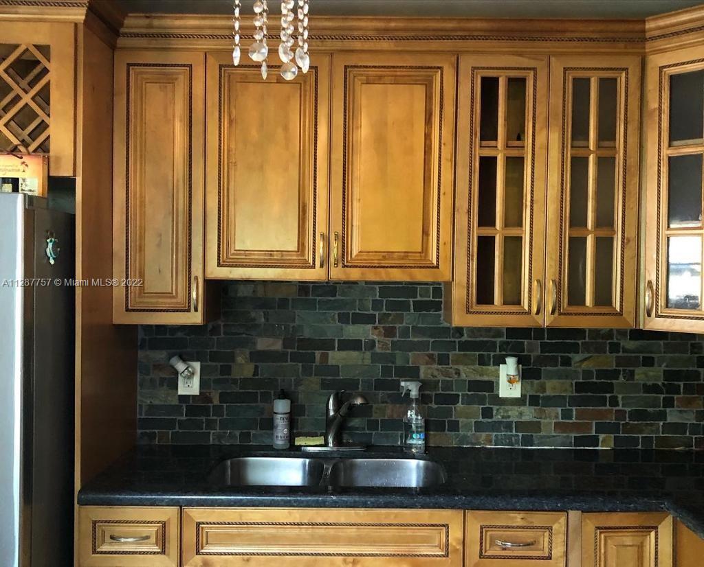 BUENA VISTA HEIGHTS EXTEN - Residential Lease