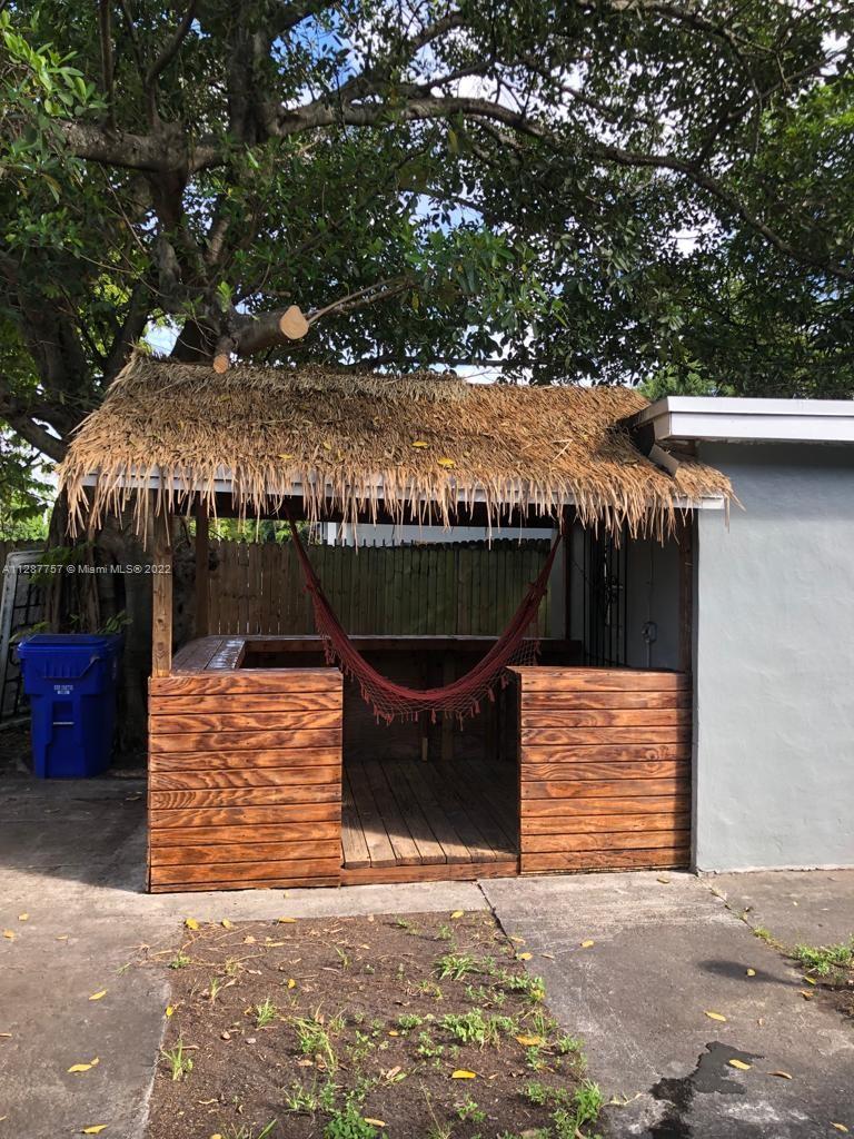 BUENA VISTA HEIGHTS EXTEN - Residential Lease