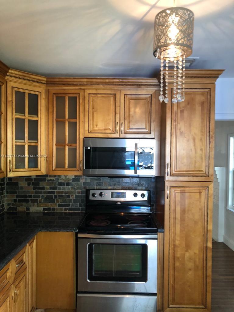 BUENA VISTA HEIGHTS EXTEN - Residential Lease