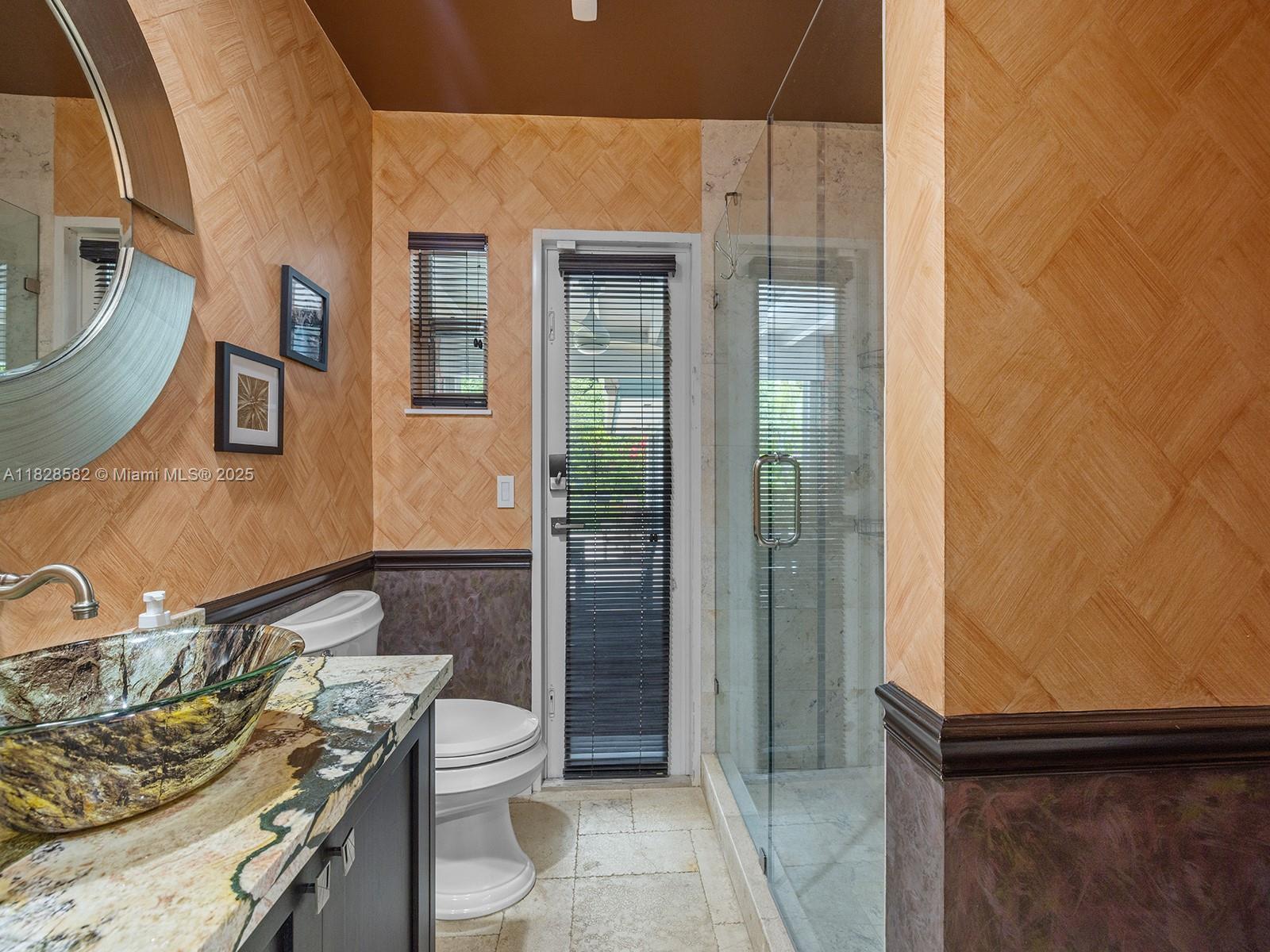 WARWICK MANOR - Residential