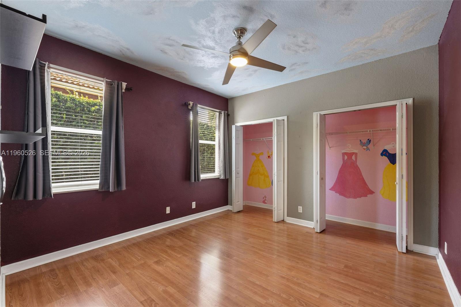 SUNSET LAKES PLAT ONE - Residential