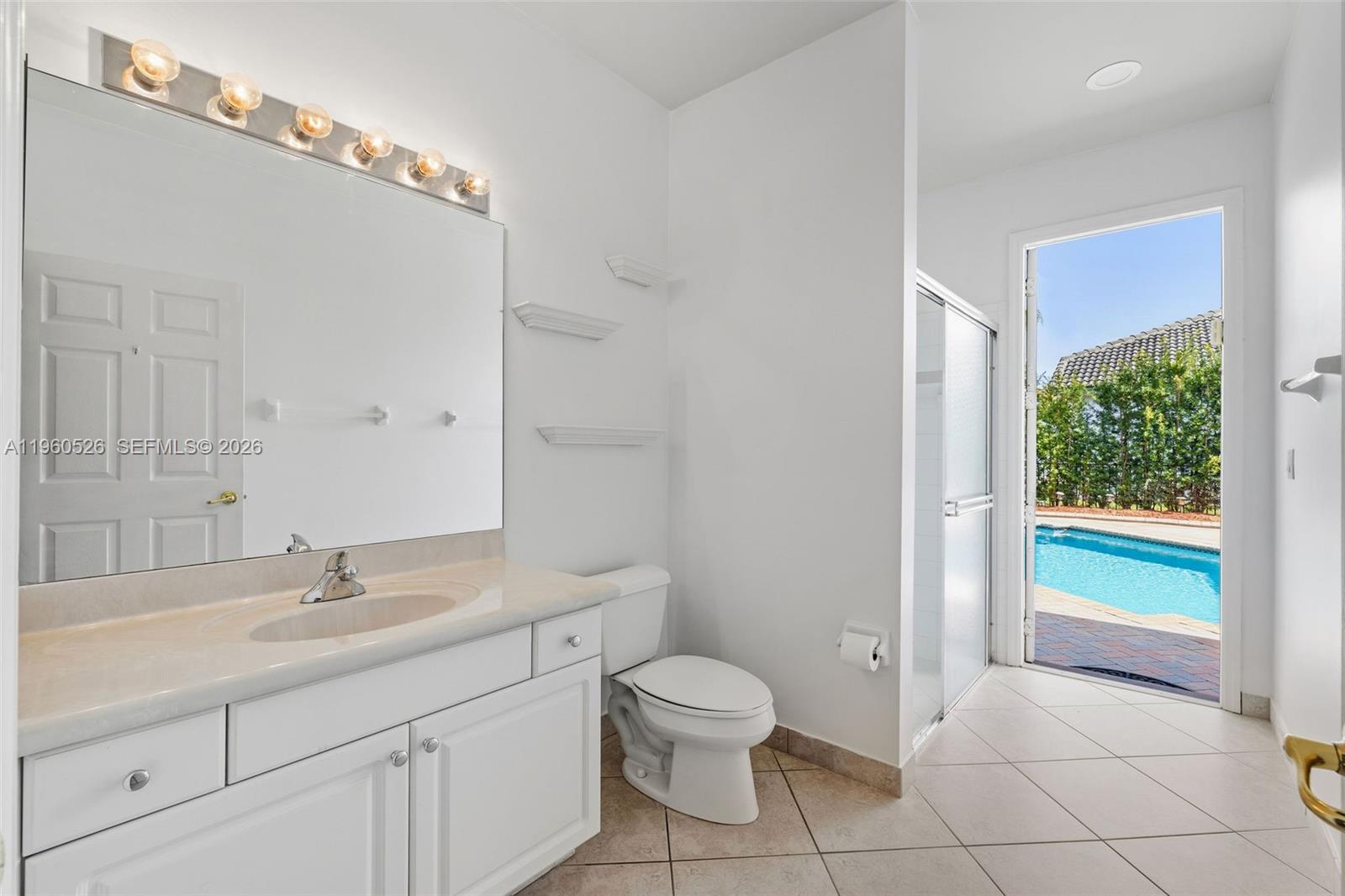 SUNSET LAKES PLAT ONE - Residential