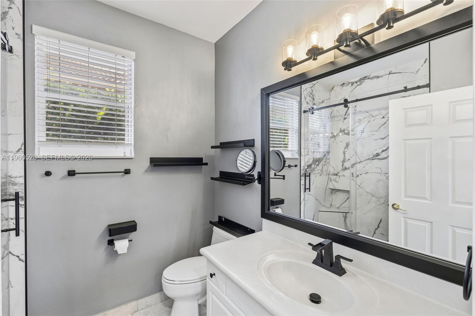 SUNSET LAKES PLAT ONE - Residential