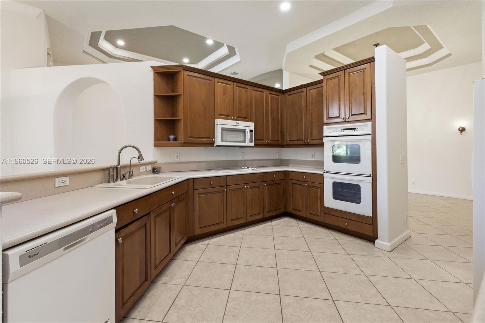 SUNSET LAKES PLAT ONE - Residential