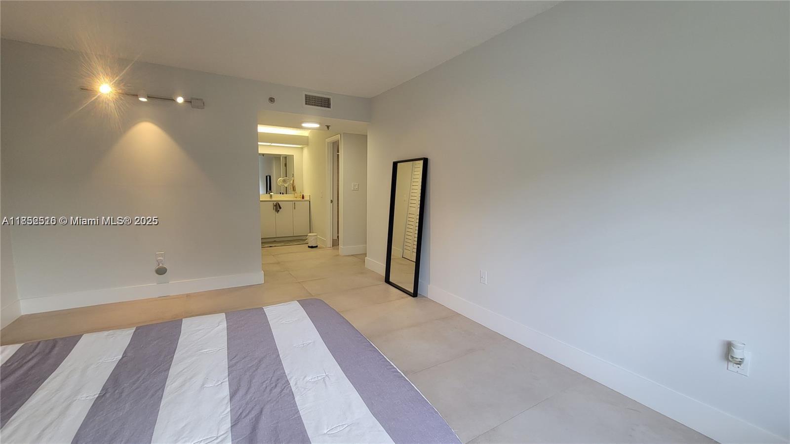 GREYNOLDS PARK CLUB CONDO - Residential