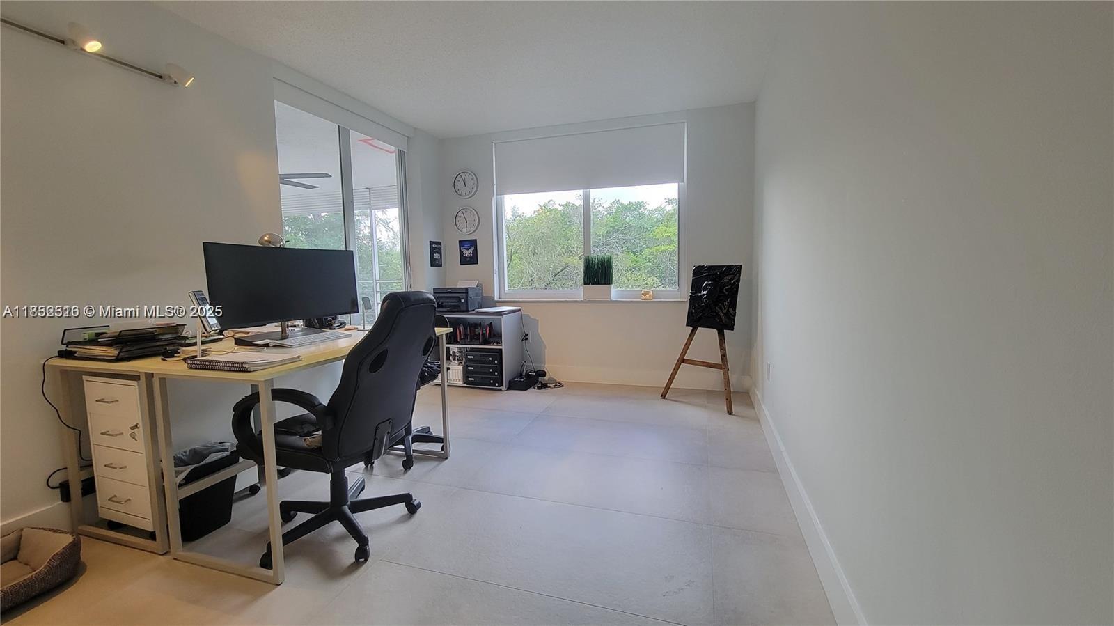 GREYNOLDS PARK CLUB CONDO - Residential