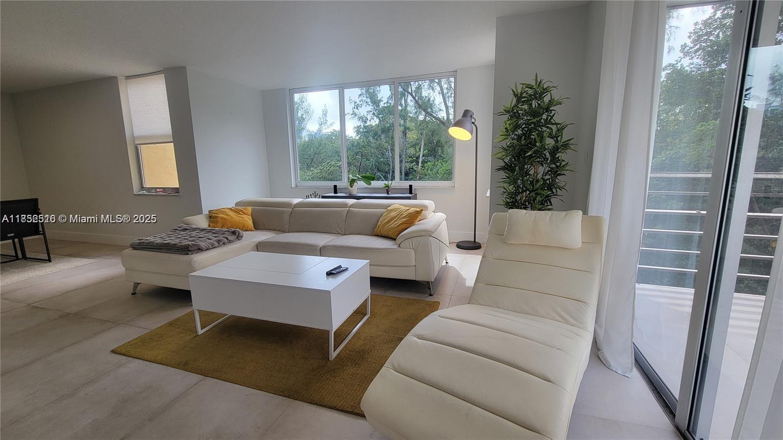 GREYNOLDS PARK CLUB CONDO - Residential