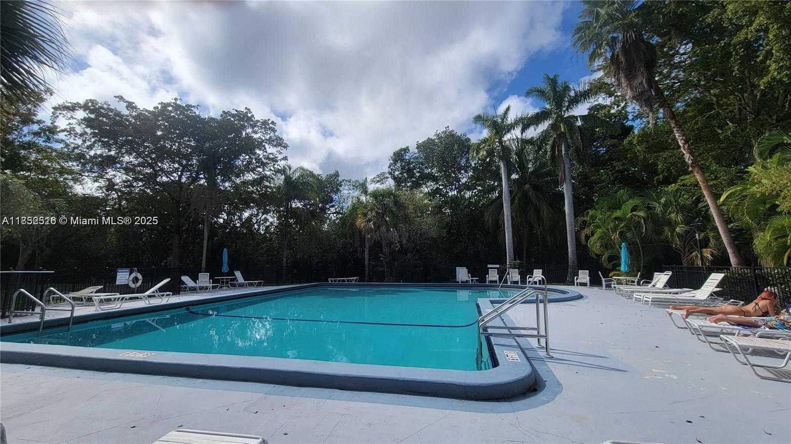 GREYNOLDS PARK CLUB CONDO - Residential