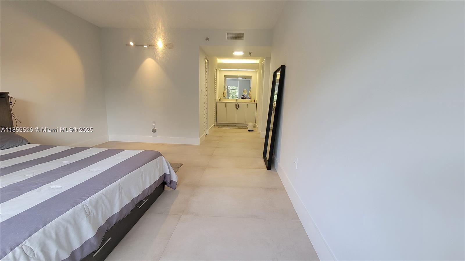 GREYNOLDS PARK CLUB CONDO - Residential