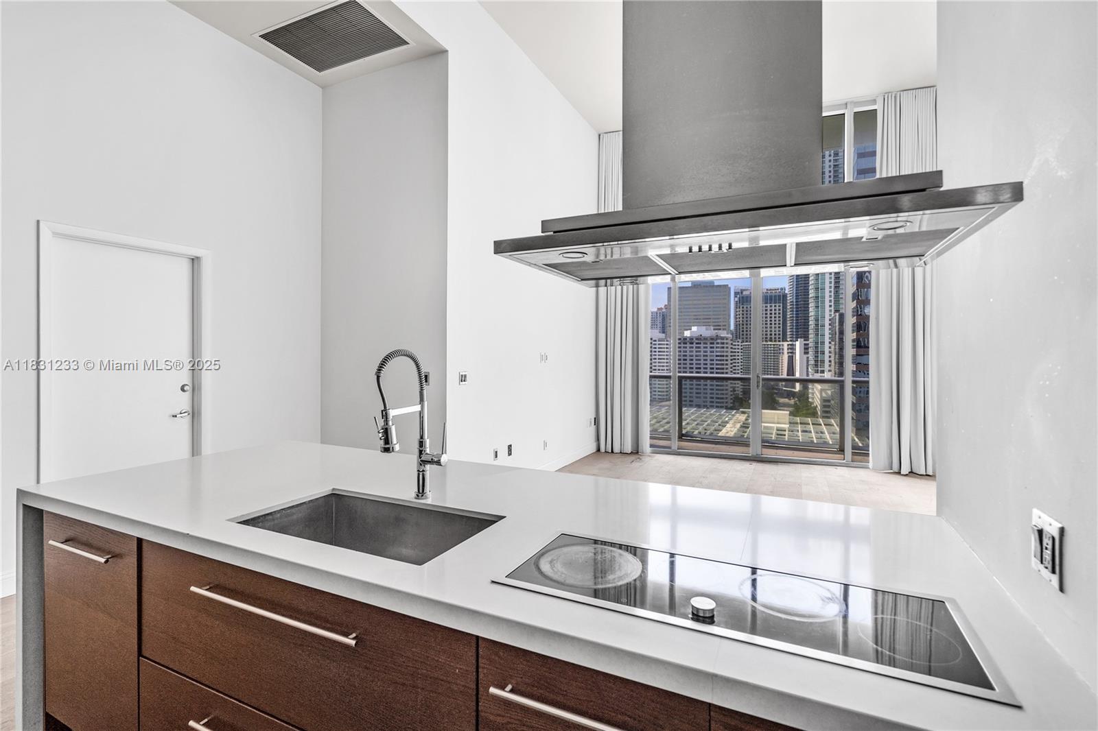 ICON BRICKELL NO TWO - Residential