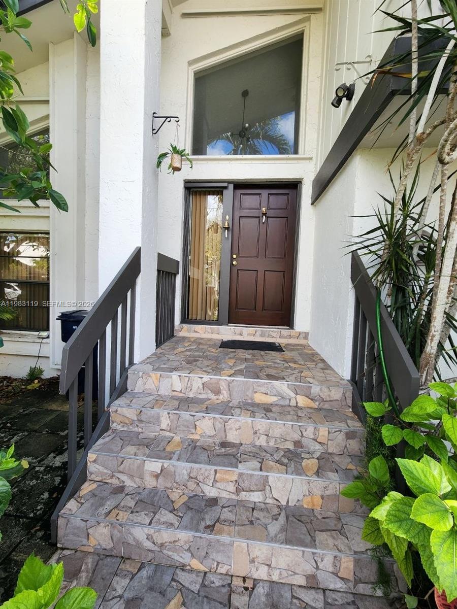 SHADYWOOD VILLAS - Residential